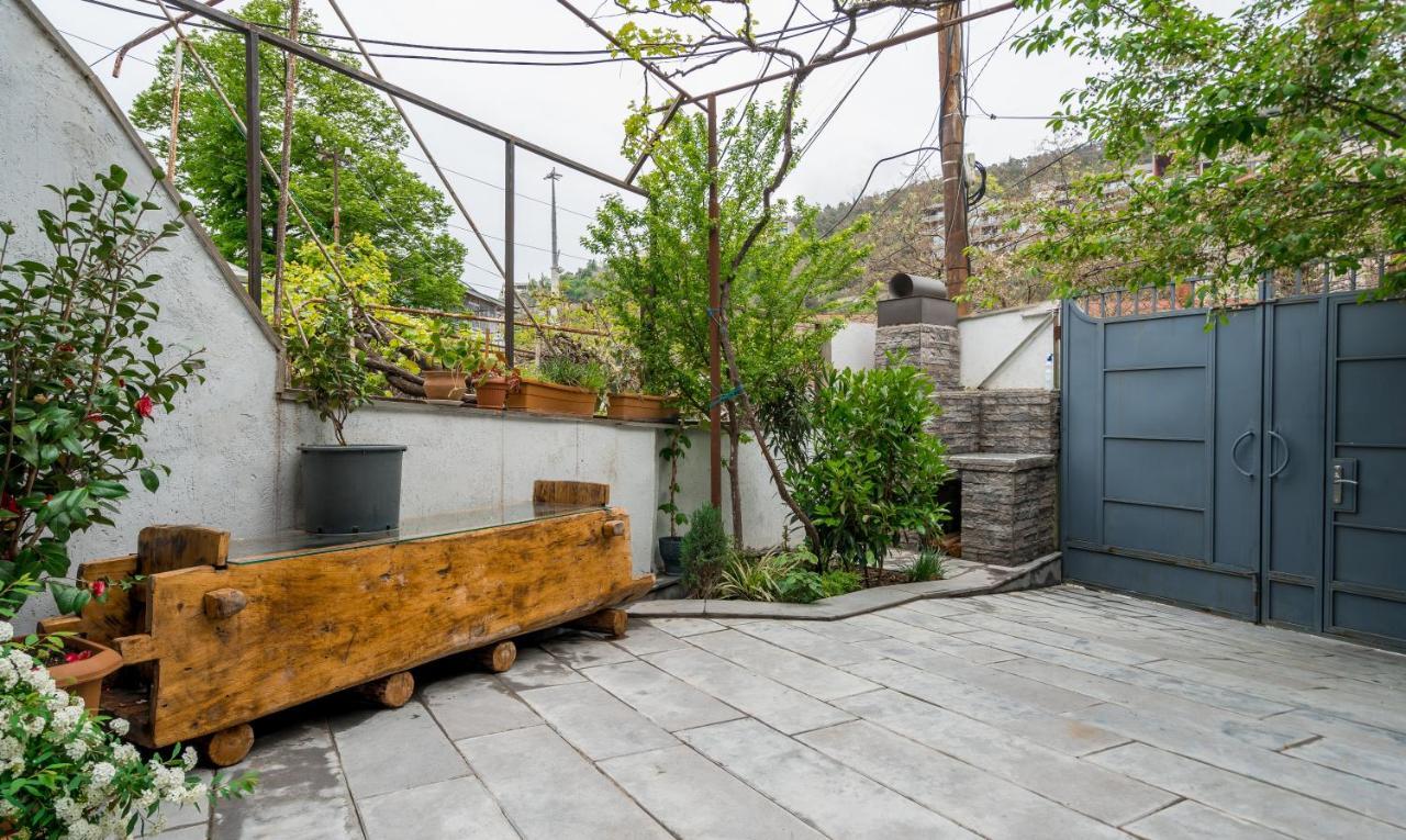 Sololaky Wall Tbilisi Exterior foto