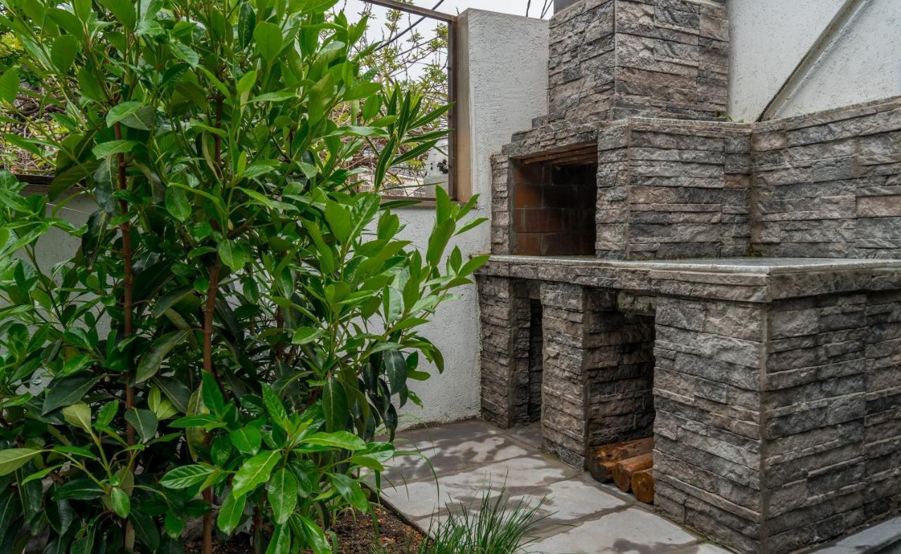 Sololaky Wall Tbilisi Exterior foto
